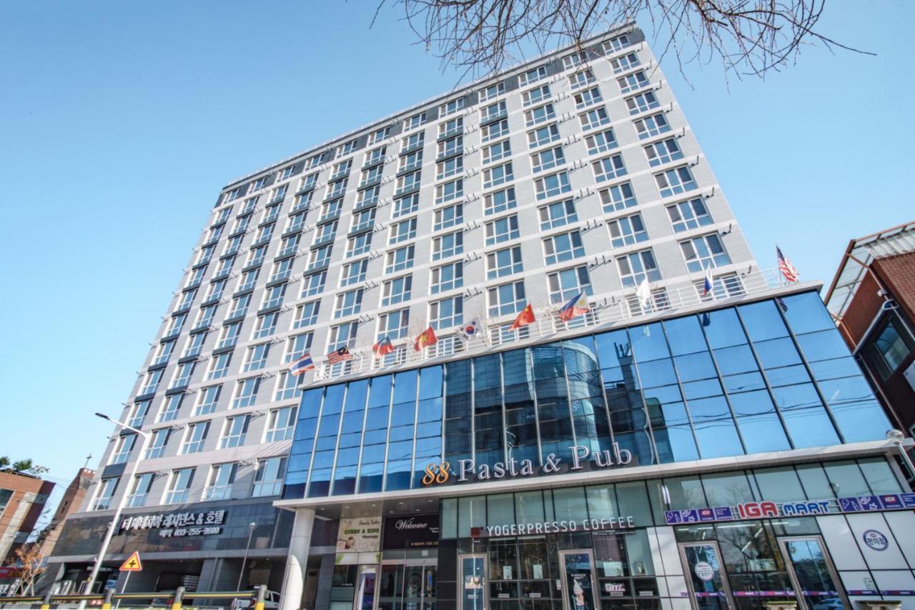 צ'ונצ'און The Venezia Suite Hotel מראה חיצוני תמונה