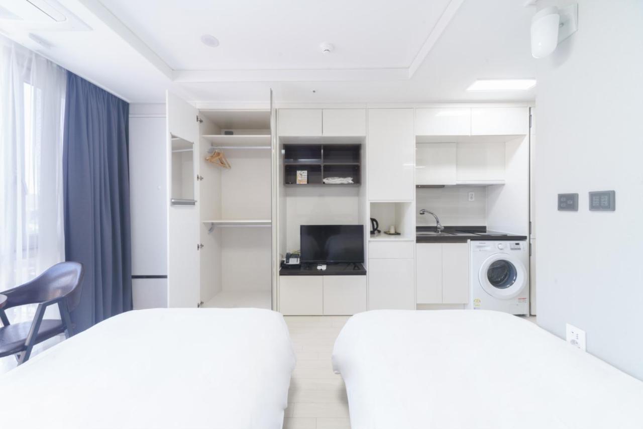 צ'ונצ'און The Venezia Suite Hotel מראה חיצוני תמונה